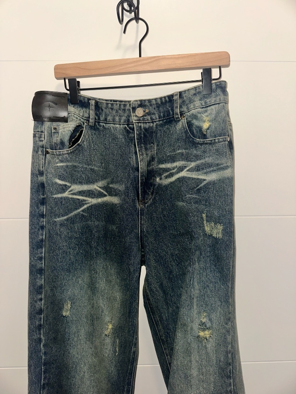 Anterior Loved Washed Jeans